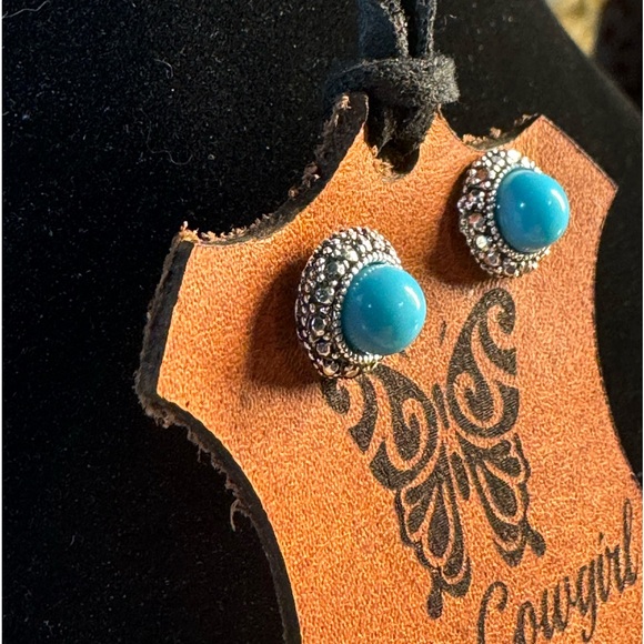Southwest Style Turquoise Stud Post Fashion Earrings - Picture 4 of 7